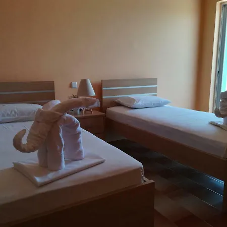 Eleftheria's Eratini