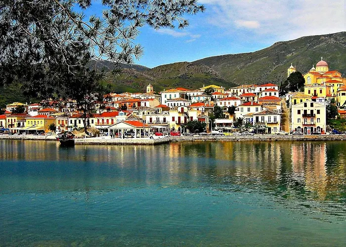 Eleftheria's 3* Eratini